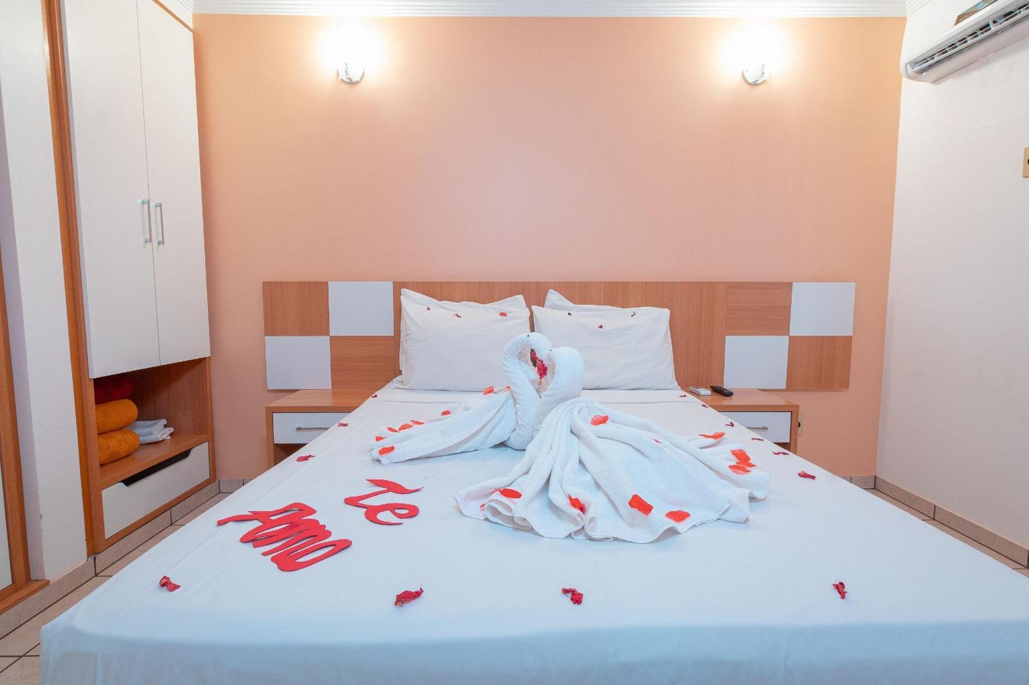 Appartement Diroma Fiori à Caldas Novas Extérieur photo